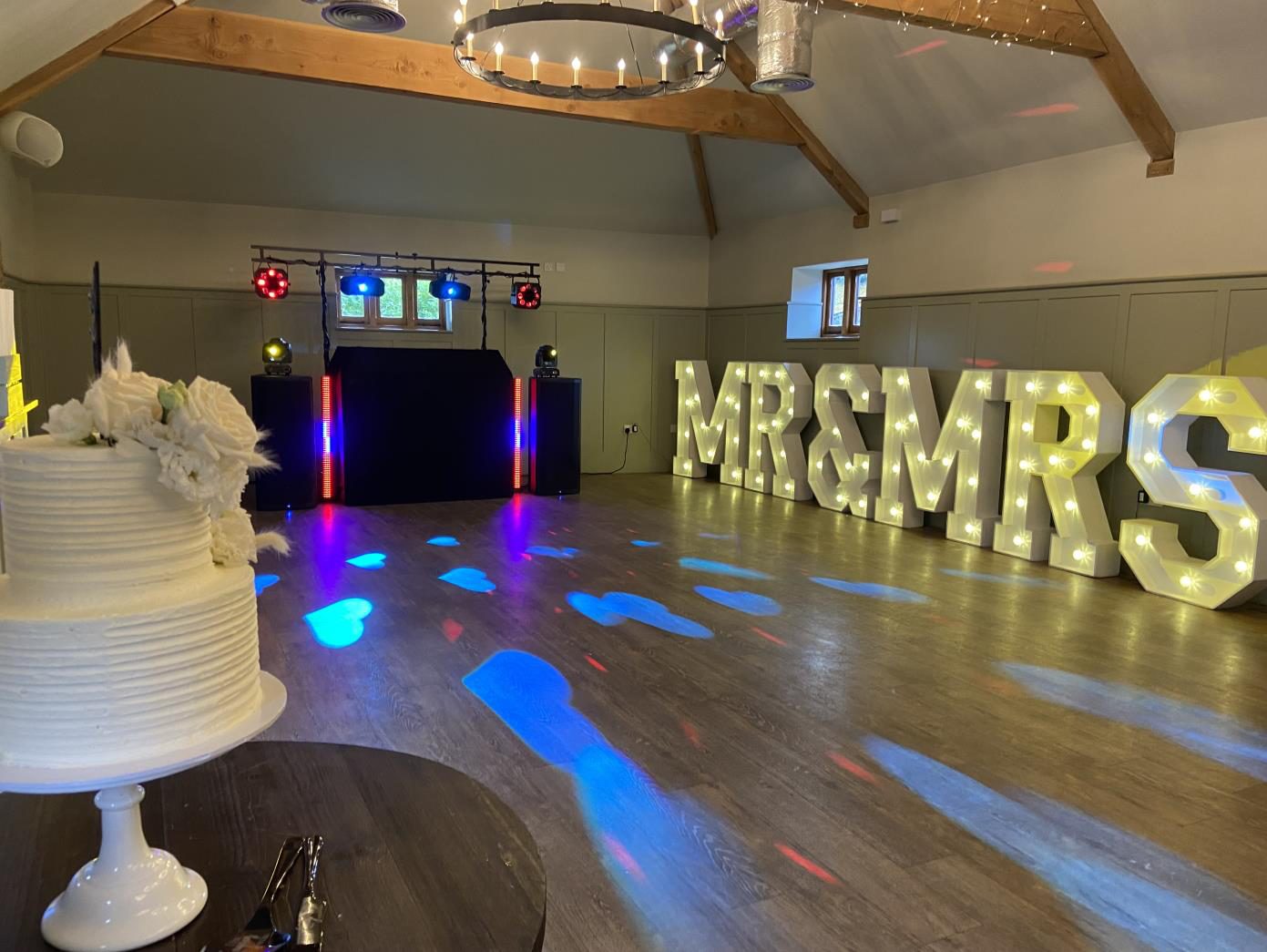 MR & MRS light-up letters